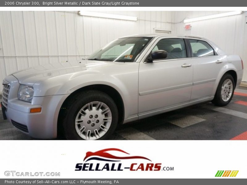 Bright Silver Metallic / Dark Slate Gray/Light Graystone 2006 Chrysler 300