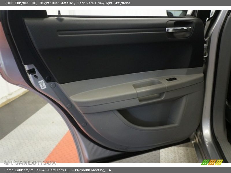 Bright Silver Metallic / Dark Slate Gray/Light Graystone 2006 Chrysler 300