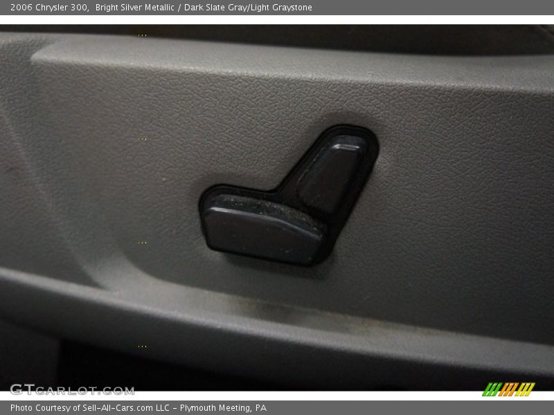 Bright Silver Metallic / Dark Slate Gray/Light Graystone 2006 Chrysler 300