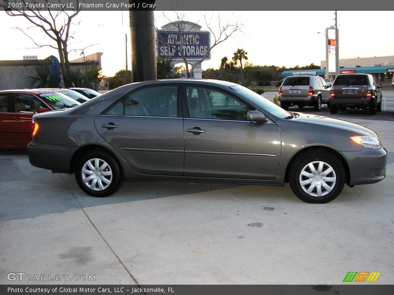 Phantom Gray Pearl / Gray 2005 Toyota Camry LE