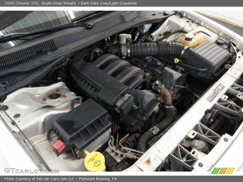 Bright Silver Metallic / Dark Slate Gray/Light Graystone 2006 Chrysler 300
