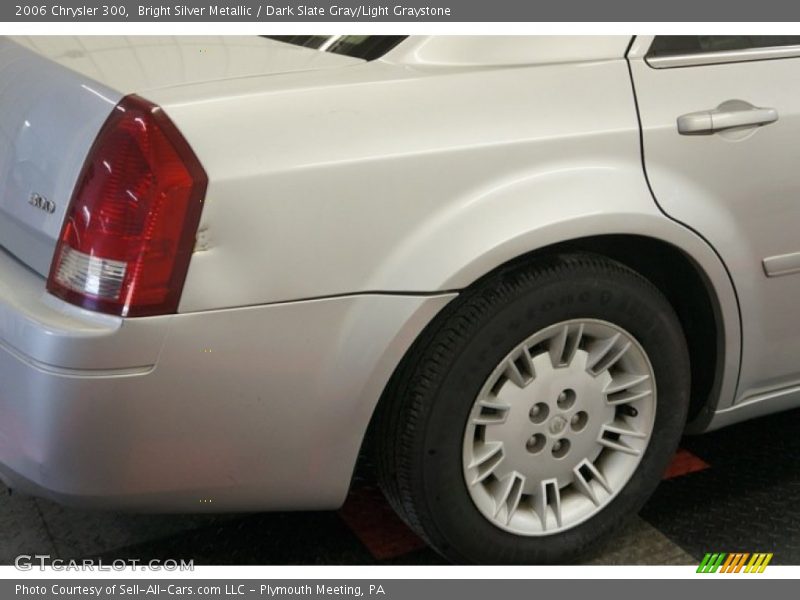 Bright Silver Metallic / Dark Slate Gray/Light Graystone 2006 Chrysler 300