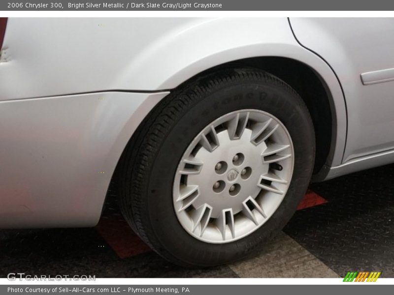 Bright Silver Metallic / Dark Slate Gray/Light Graystone 2006 Chrysler 300
