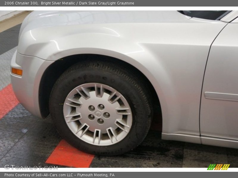 Bright Silver Metallic / Dark Slate Gray/Light Graystone 2006 Chrysler 300