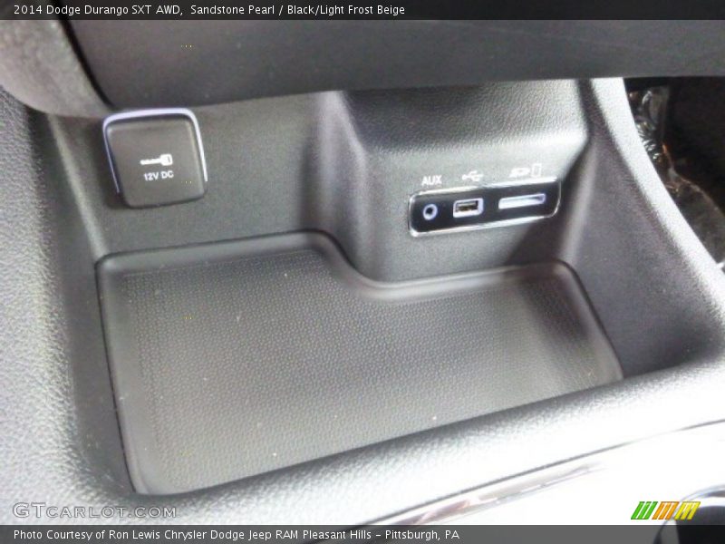 Sandstone Pearl / Black/Light Frost Beige 2014 Dodge Durango SXT AWD