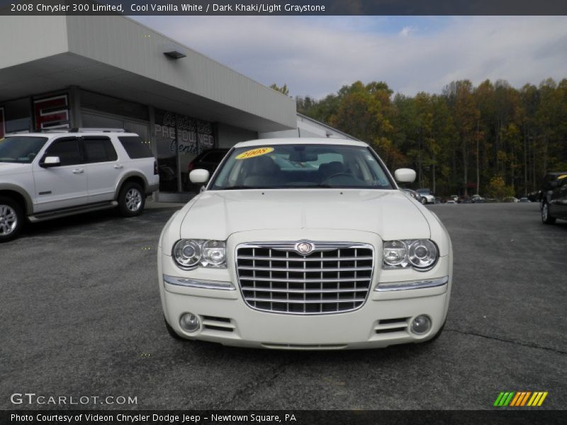 Cool Vanilla White / Dark Khaki/Light Graystone 2008 Chrysler 300 Limited