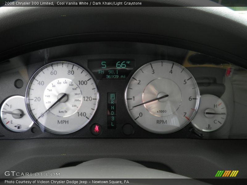 Cool Vanilla White / Dark Khaki/Light Graystone 2008 Chrysler 300 Limited