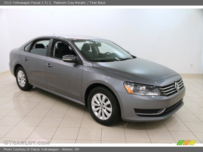 Platinum Gray Metallic / Titan Black 2013 Volkswagen Passat 2.5L S