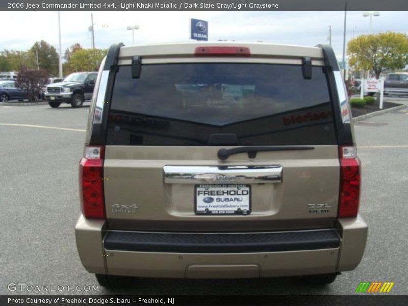 Light Khaki Metallic / Dark Slate Gray/Light Graystone 2006 Jeep Commander Limited 4x4