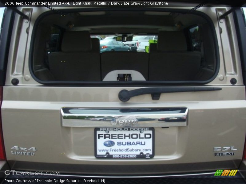 Light Khaki Metallic / Dark Slate Gray/Light Graystone 2006 Jeep Commander Limited 4x4
