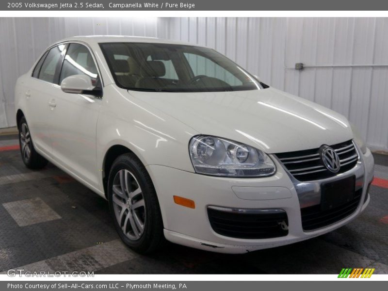 Campanella White / Pure Beige 2005 Volkswagen Jetta 2.5 Sedan