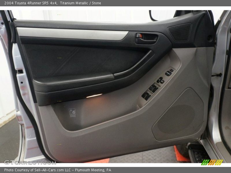 Titanium Metallic / Stone 2004 Toyota 4Runner SR5 4x4