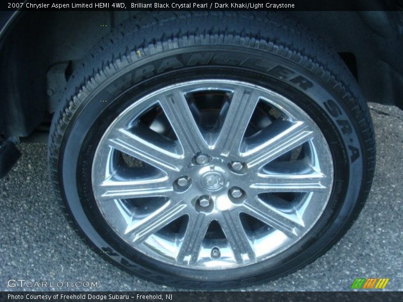 Brilliant Black Crystal Pearl / Dark Khaki/Light Graystone 2007 Chrysler Aspen Limited HEMI 4WD