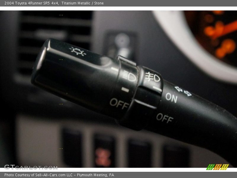 Titanium Metallic / Stone 2004 Toyota 4Runner SR5 4x4
