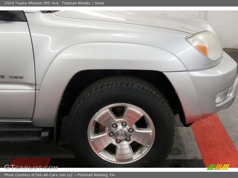 Titanium Metallic / Stone 2004 Toyota 4Runner SR5 4x4