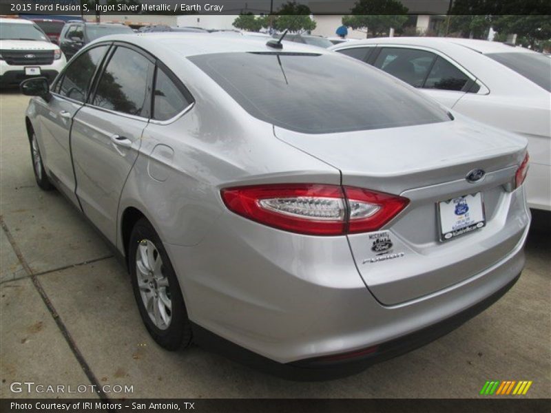 Ingot Silver Metallic / Earth Gray 2015 Ford Fusion S