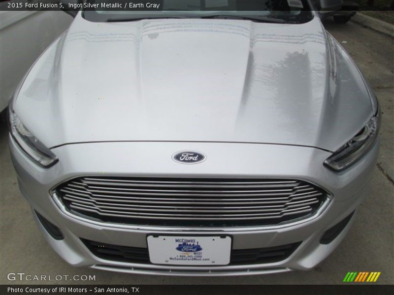 Ingot Silver Metallic / Earth Gray 2015 Ford Fusion S