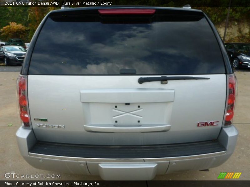 Pure Silver Metallic / Ebony 2011 GMC Yukon Denali AWD