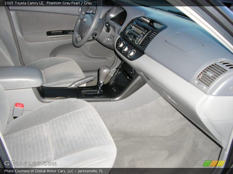 Phantom Gray Pearl / Gray 2005 Toyota Camry LE
