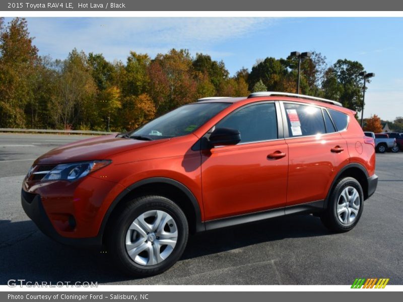 Front 3/4 View of 2015 RAV4 LE