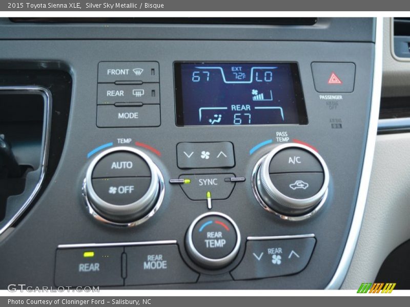 Controls of 2015 Sienna XLE