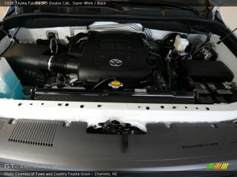 Super White / Black 2015 Toyota Tundra SR5 Double Cab