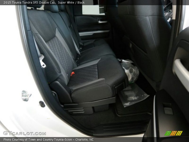 Super White / Black 2015 Toyota Tundra SR5 Double Cab