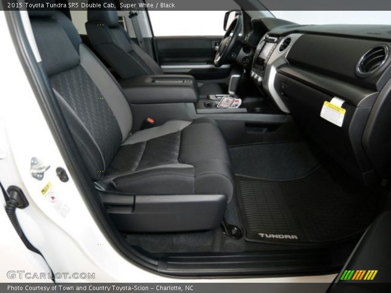 Super White / Black 2015 Toyota Tundra SR5 Double Cab