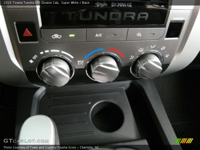 Super White / Black 2015 Toyota Tundra SR5 Double Cab