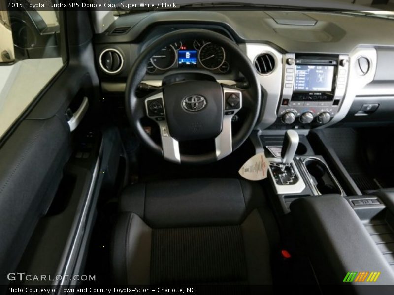 Super White / Black 2015 Toyota Tundra SR5 Double Cab
