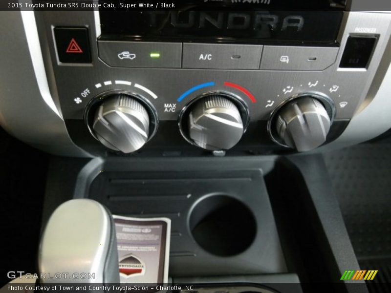 Super White / Black 2015 Toyota Tundra SR5 Double Cab