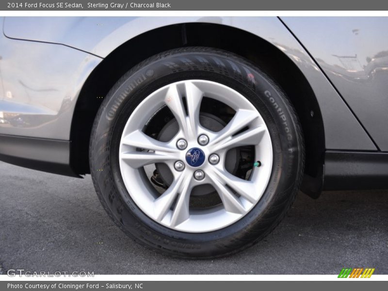 Sterling Gray / Charcoal Black 2014 Ford Focus SE Sedan