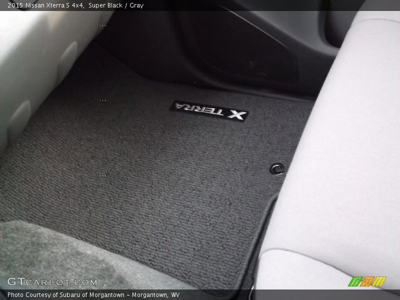 Super Black / Gray 2015 Nissan Xterra S 4x4