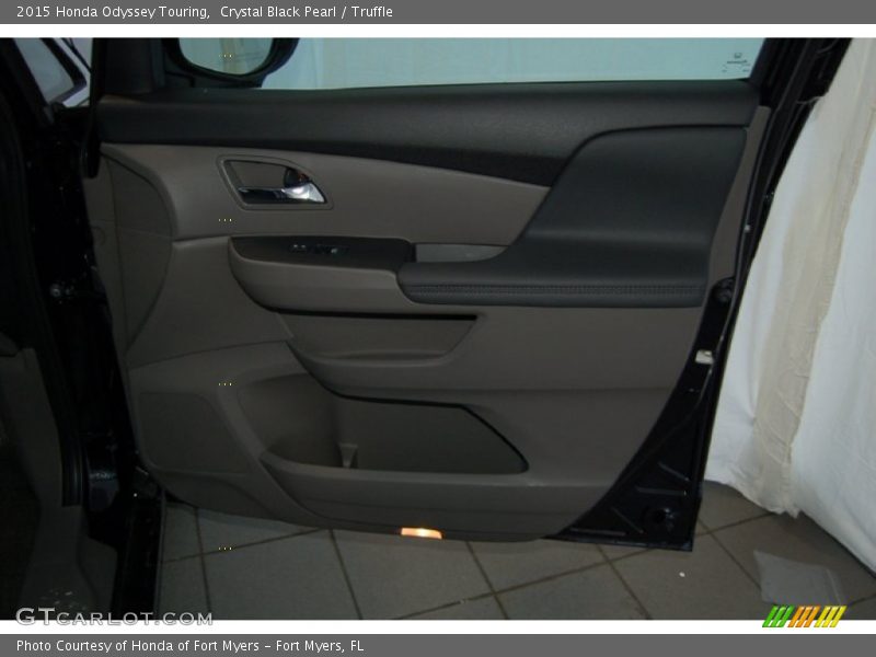 Crystal Black Pearl / Truffle 2015 Honda Odyssey Touring