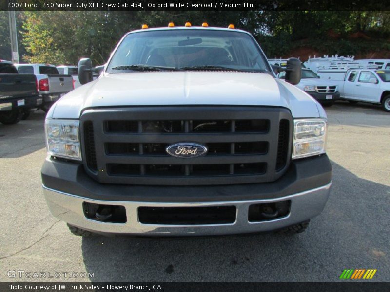 Oxford White Clearcoat / Medium Flint 2007 Ford F250 Super Duty XLT Crew Cab 4x4