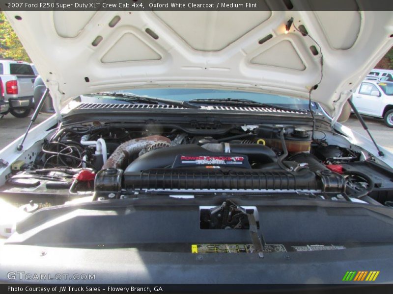 Oxford White Clearcoat / Medium Flint 2007 Ford F250 Super Duty XLT Crew Cab 4x4