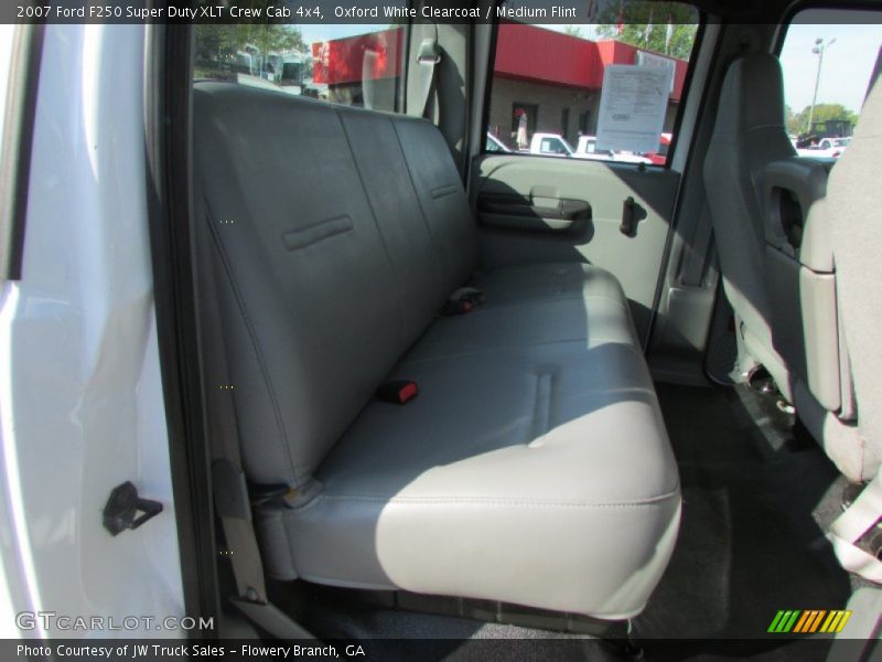 Oxford White Clearcoat / Medium Flint 2007 Ford F250 Super Duty XLT Crew Cab 4x4