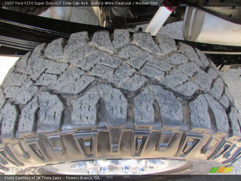 Oxford White Clearcoat / Medium Flint 2007 Ford F250 Super Duty XLT Crew Cab 4x4