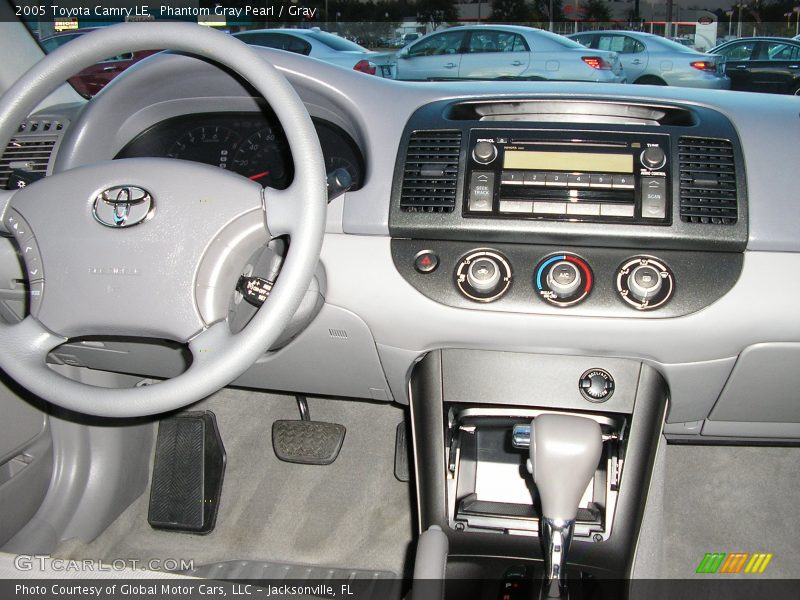 Phantom Gray Pearl / Gray 2005 Toyota Camry LE