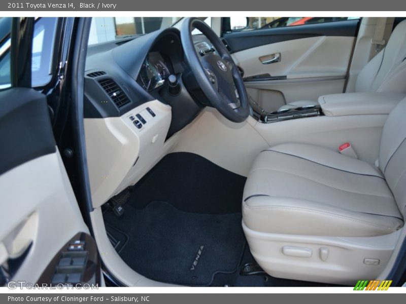 Black / Ivory 2011 Toyota Venza I4