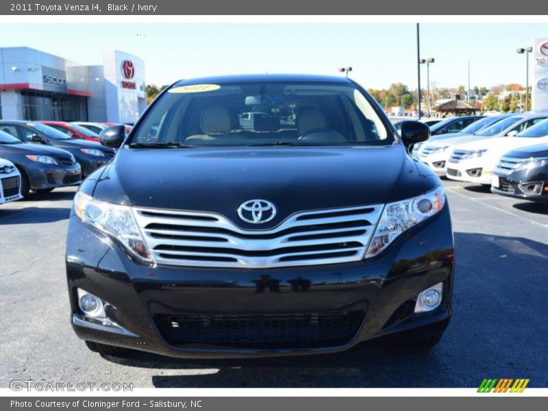 Black / Ivory 2011 Toyota Venza I4