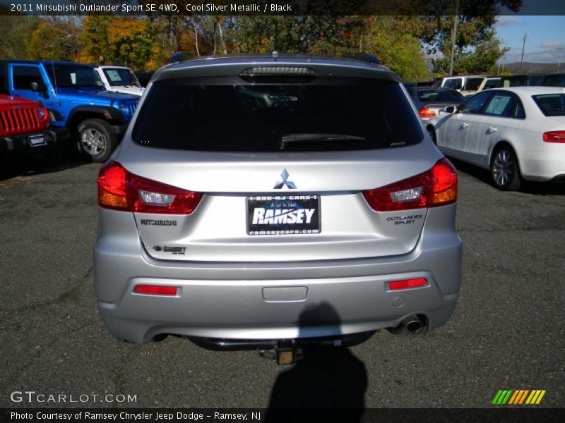 Cool Silver Metallic / Black 2011 Mitsubishi Outlander Sport SE 4WD
