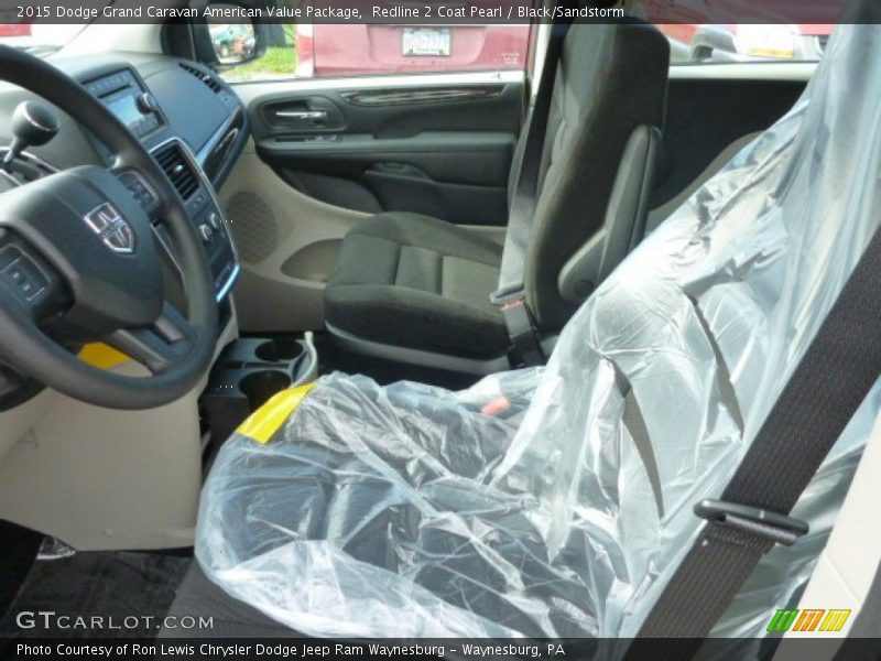 Redline 2 Coat Pearl / Black/Sandstorm 2015 Dodge Grand Caravan American Value Package