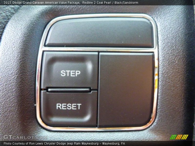 Redline 2 Coat Pearl / Black/Sandstorm 2015 Dodge Grand Caravan American Value Package