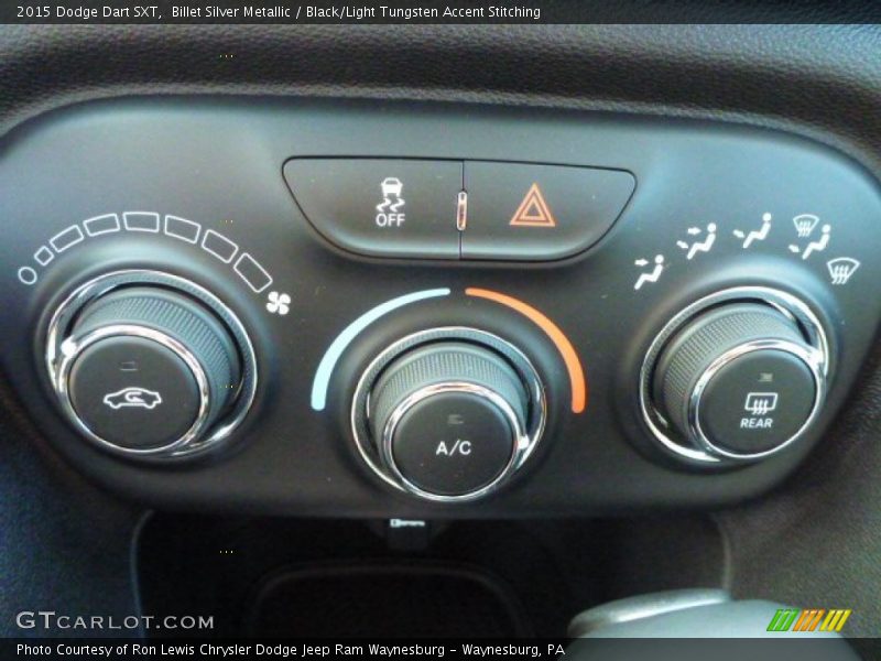 Billet Silver Metallic / Black/Light Tungsten Accent Stitching 2015 Dodge Dart SXT
