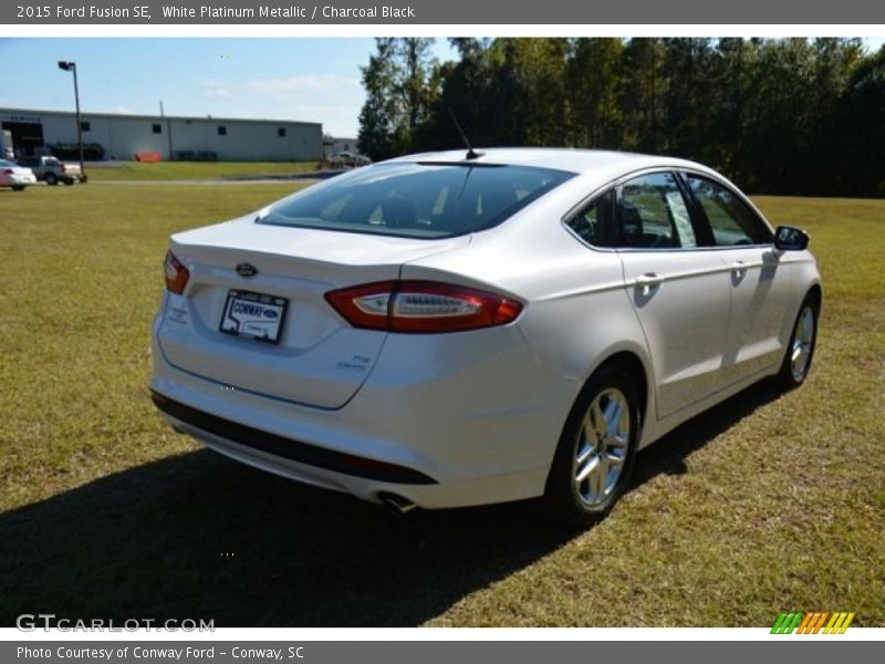 White Platinum Metallic / Charcoal Black 2015 Ford Fusion SE
