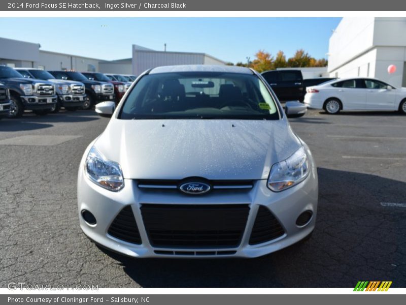 Ingot Silver / Charcoal Black 2014 Ford Focus SE Hatchback