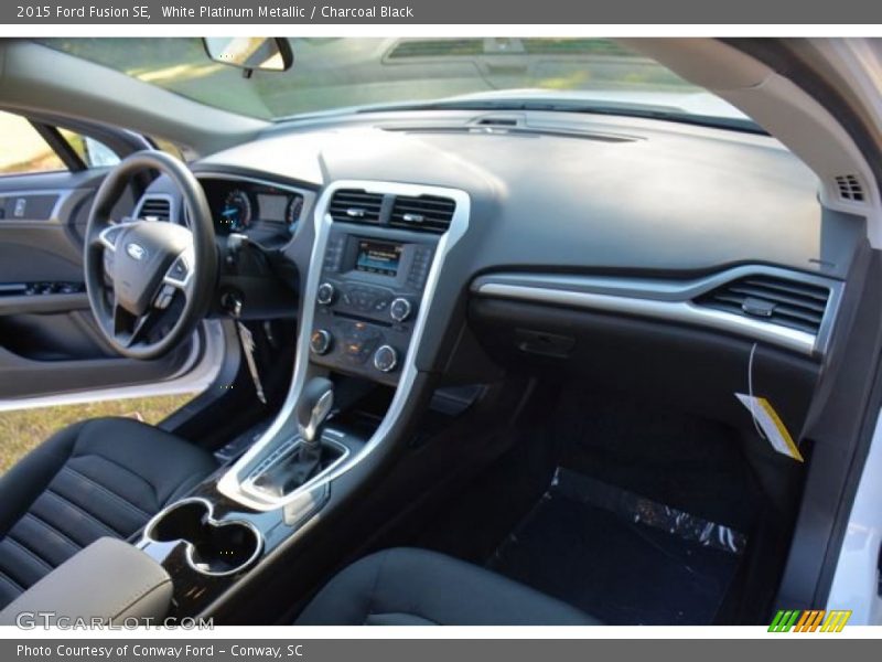 White Platinum Metallic / Charcoal Black 2015 Ford Fusion SE