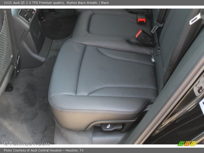 Mythos Black Metallic / Black 2015 Audi Q5 2.0 TFSI Premium quattro
