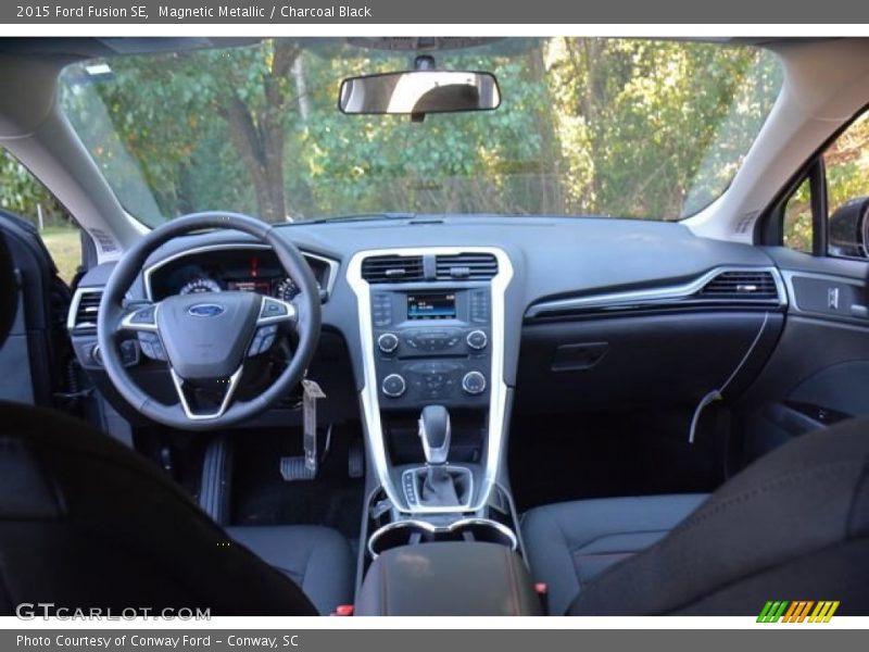 Dashboard of 2015 Fusion SE